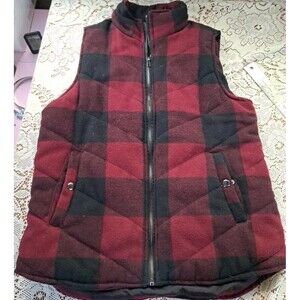 Cute Plaid Vest Quilted Puffy Womens Small Red and Black Thread And Supply WARM